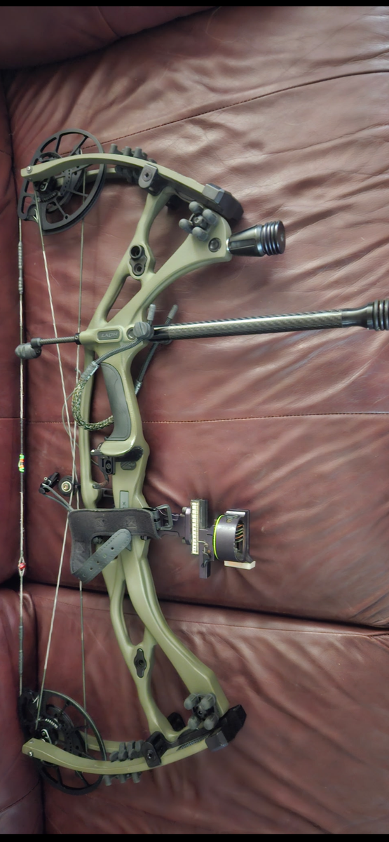 Hoyt RX7 trade
