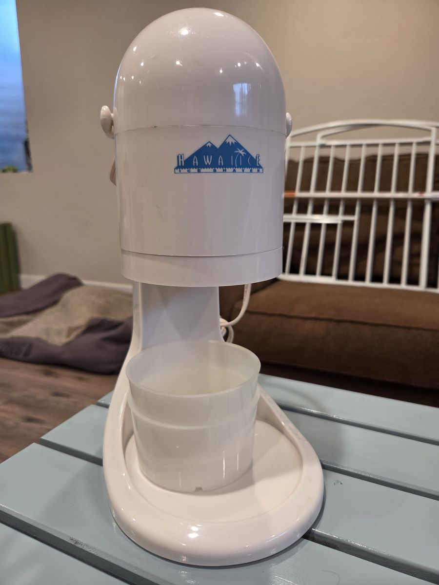 Hawaii Ice Shaver / Electric Snow Cone Maker
