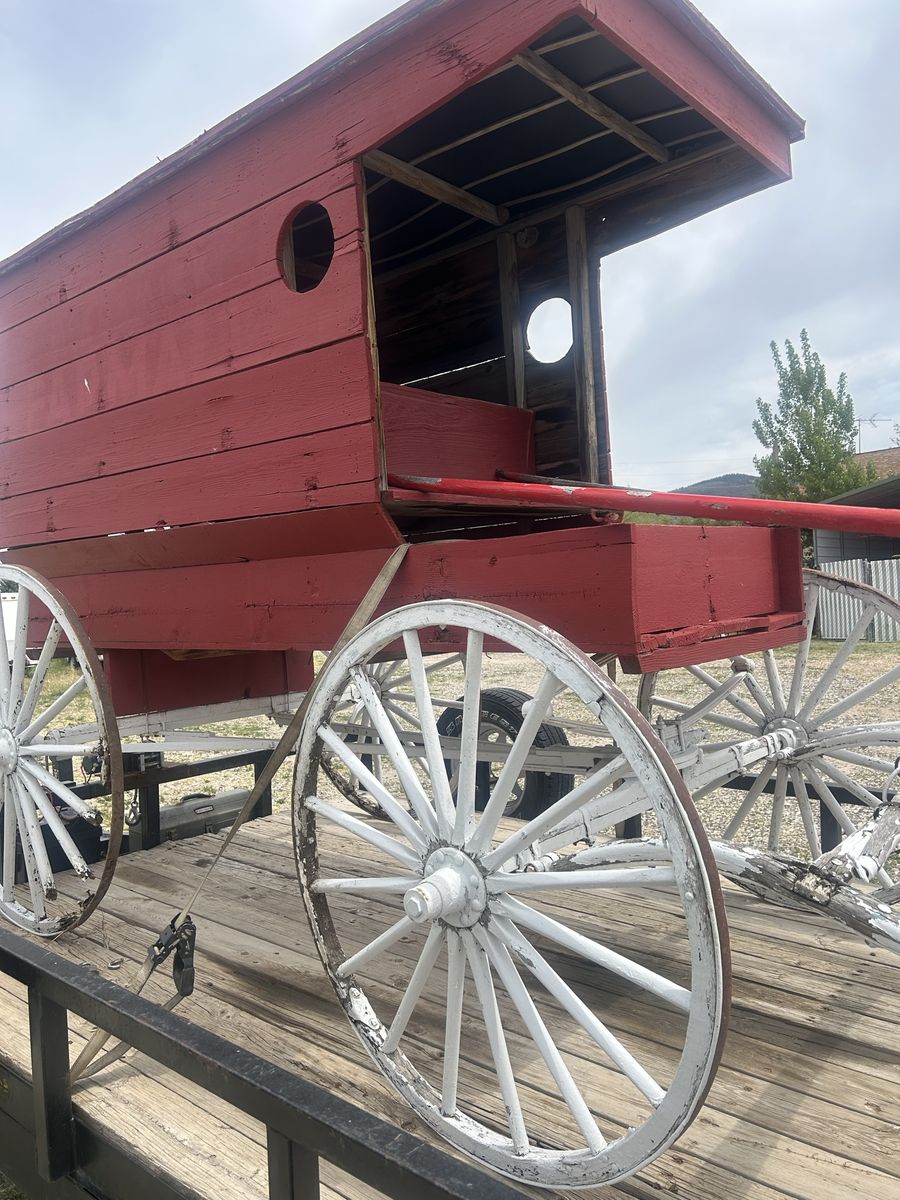 Antique wagon