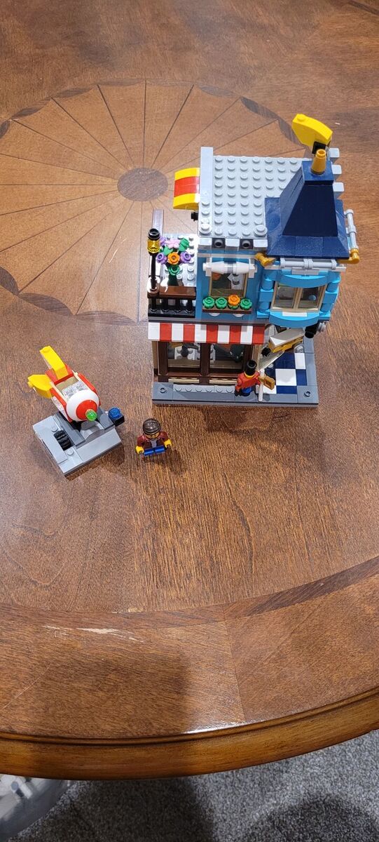 Lego Toy Store set