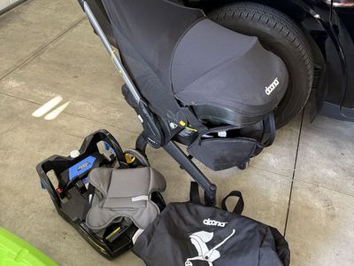 Doona stroller car seat combo W/ accessories