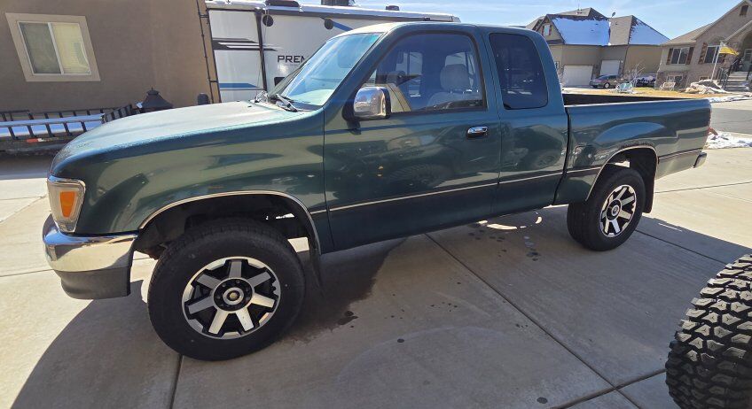 1997 TOYOTA T100 SR5