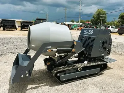 New Portable Tracked Concrete Mixer