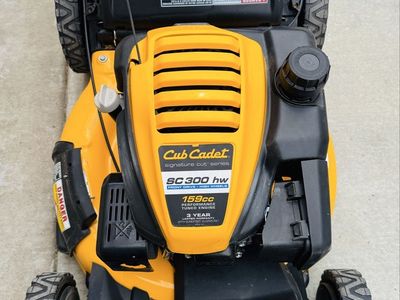 Cub Cadet SC 300 HW self-propelled walk-behind lawn mower