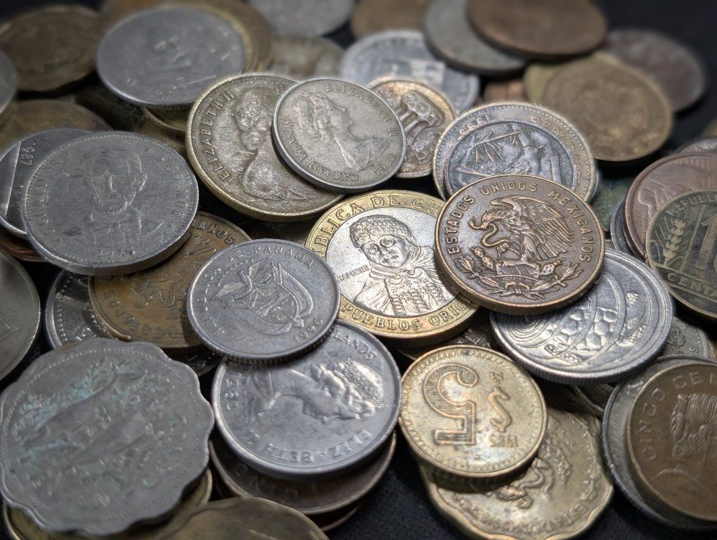 World Coin Lot - Mexico, Central and South America 274g