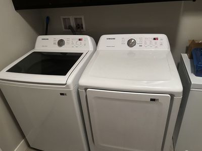 Samsung White Washer and Dryer Set Top-Load