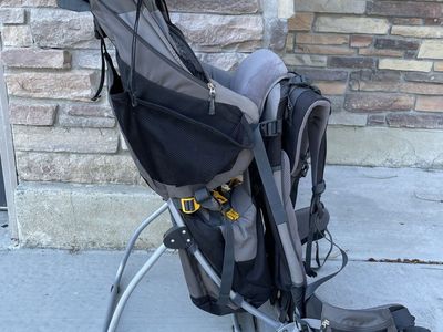 Deuter Kid Comfort III baby/toddler Carrier Backpack Hiking Adjustable w/ Sun Shade Grey