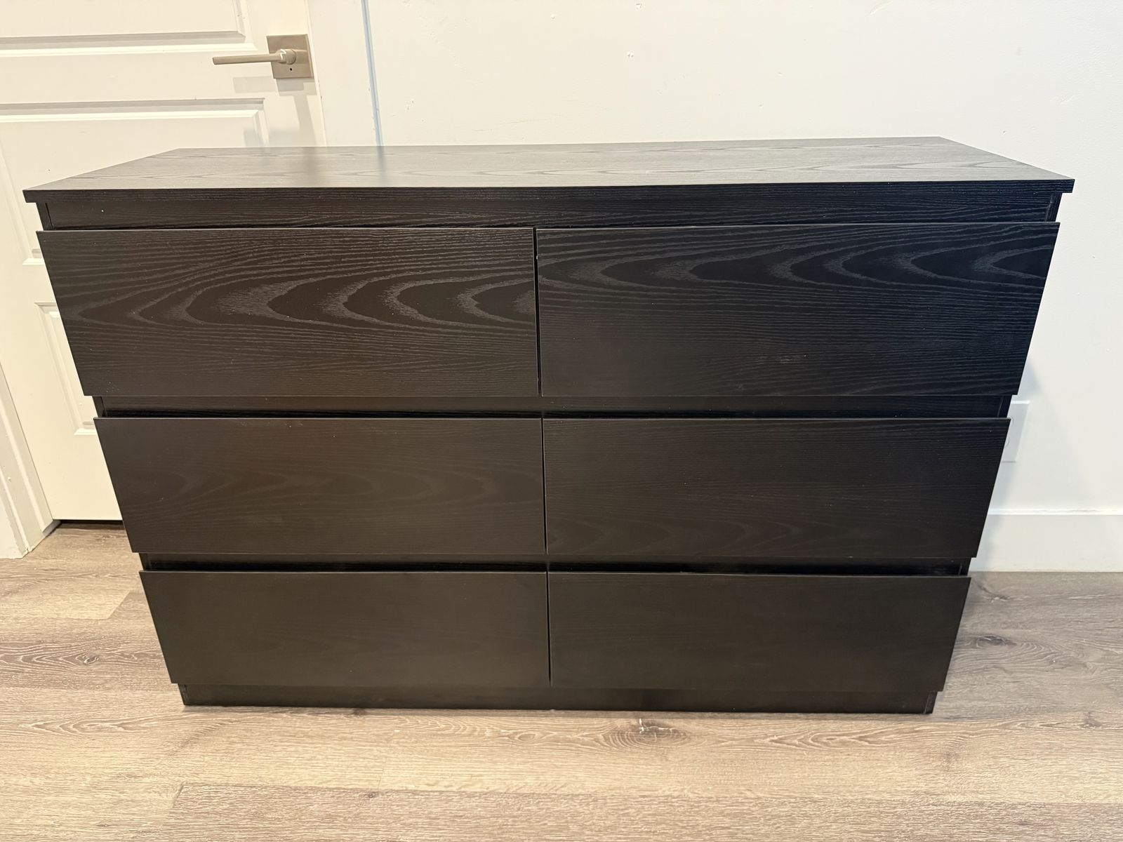 Brand New Modern Black 6 Drawer Dresser