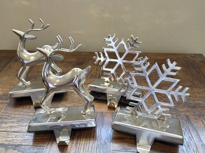 Set of 4 Silver Christmas Stocking Holders