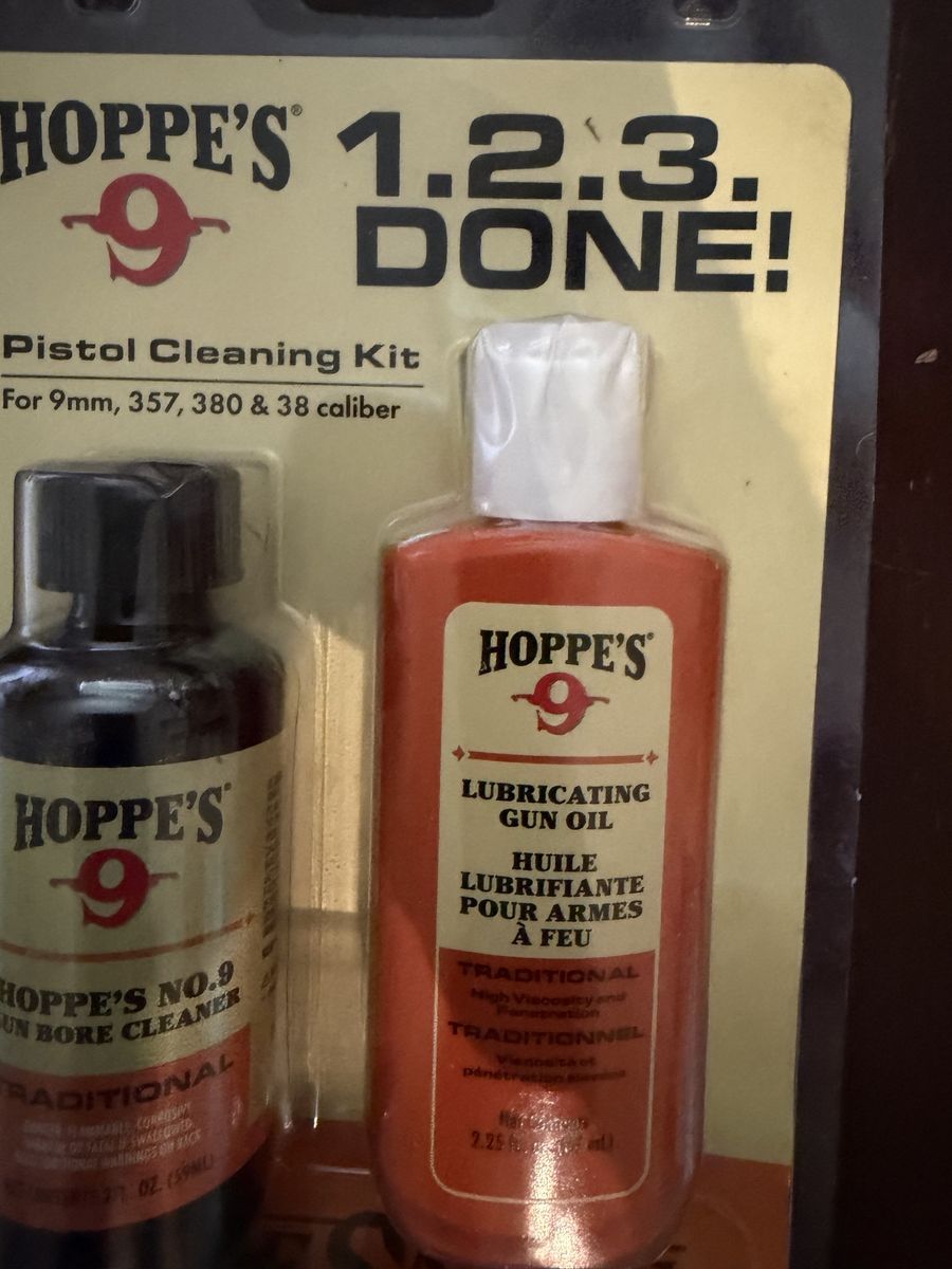 Hoppe's No. 9 Pistol Cleaning Kit for 9mm, .357, .380, & .38 Caliber - Gun Bore Cleaner & Oil