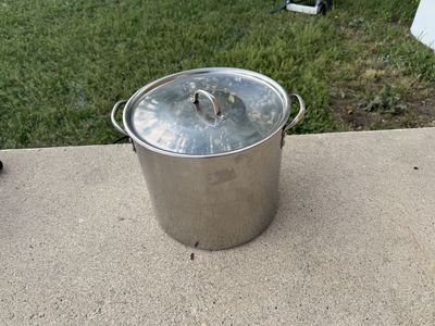 21-quart aluminum steamer with Lid