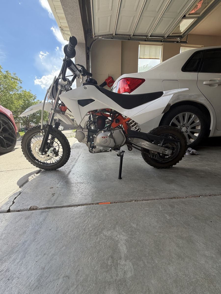 Kayo 90cc dirtbike perfect running. Will trade for a working yozma or and e-moto