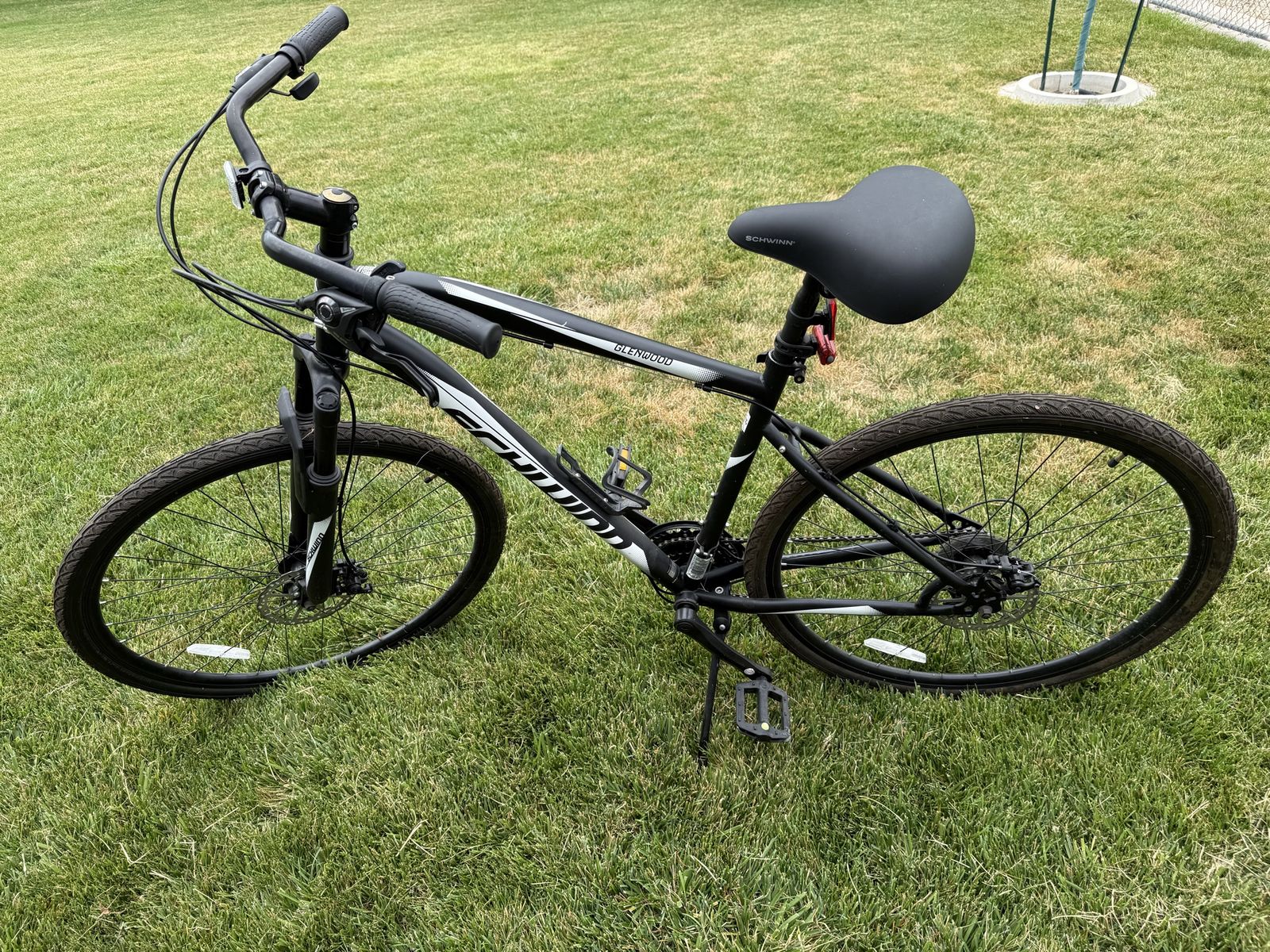 Schwinn Hybrid bike