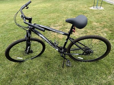 Schwinn Hybrid bike