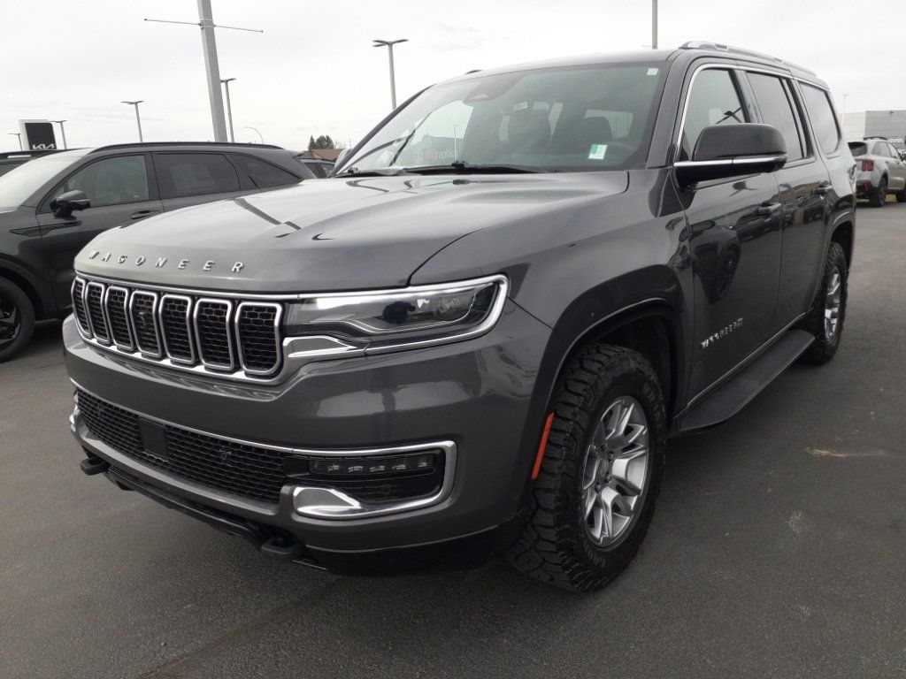 2023 Jeep Wagoneer Base
