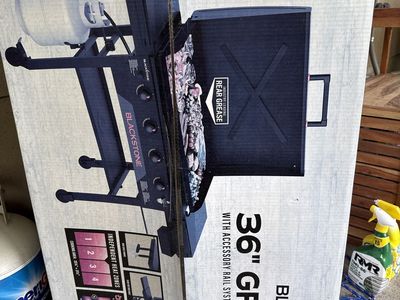 Unopened 36” blackstone griddle
