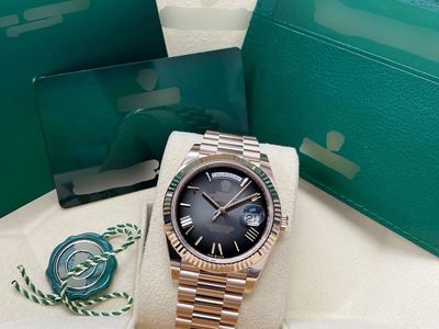 Luxury rose gold automatic watch