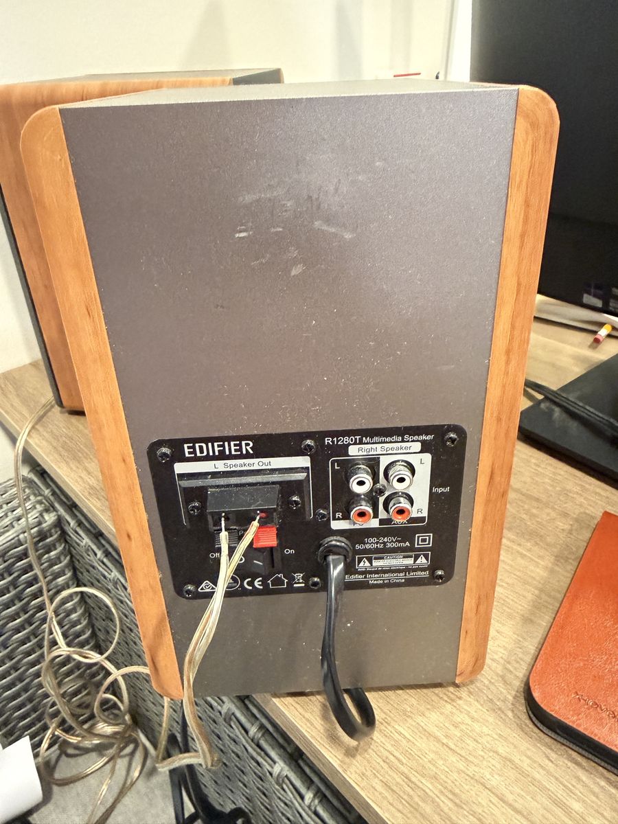 Main image 4