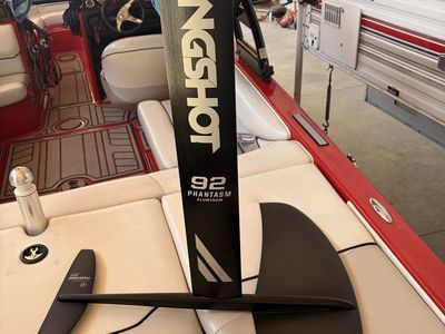 Slingshot Phantasm 92 Aluminum Mast Hydrofoil Set with E 866 Front Wing and Protective Covers