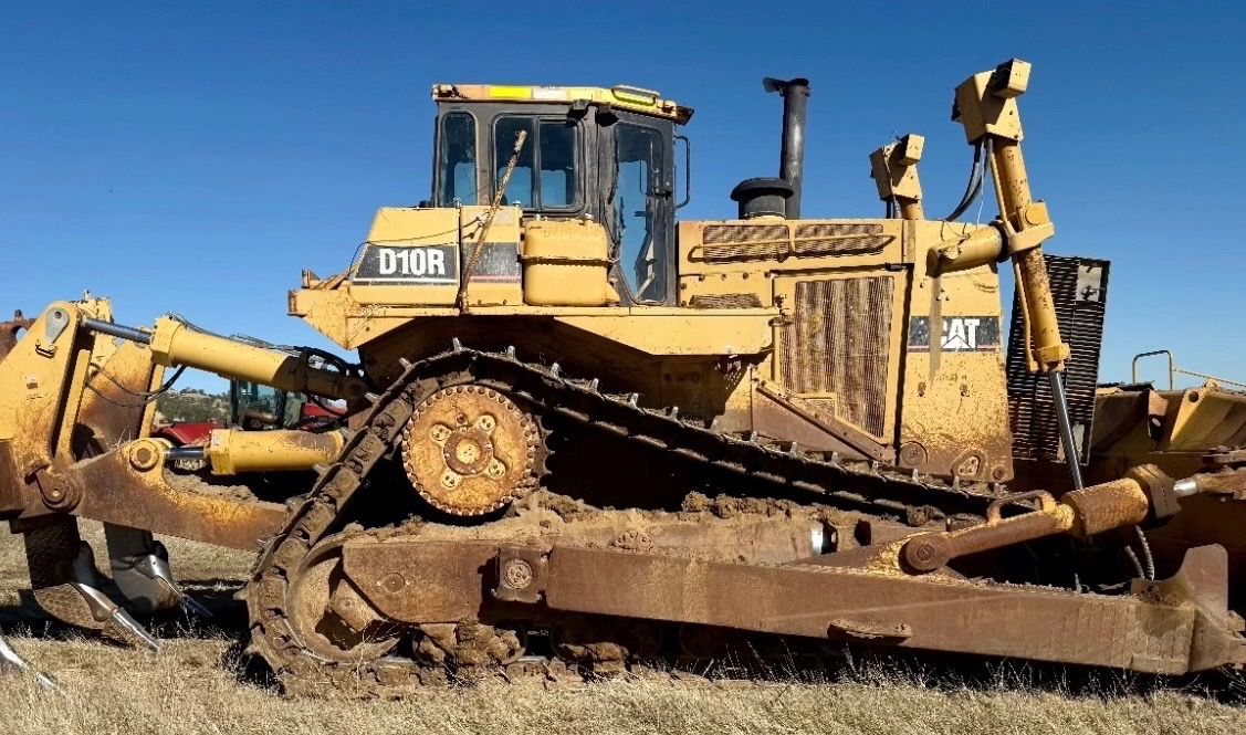 Caterpillar D10R Dozer Rippers A/C 8k engine Hrs Good Components 75% U/C VGC Work ready