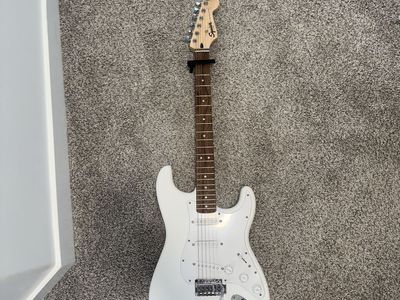 Squire Stratocaster guaitar
