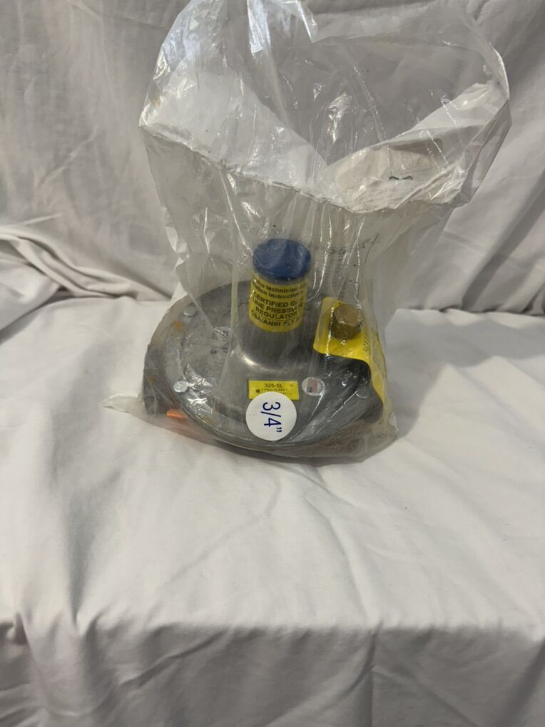 Maxitrol 325-5L Gas Pressure Regulator