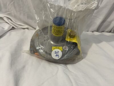 Maxitrol 325-5L Gas Pressure Regulator