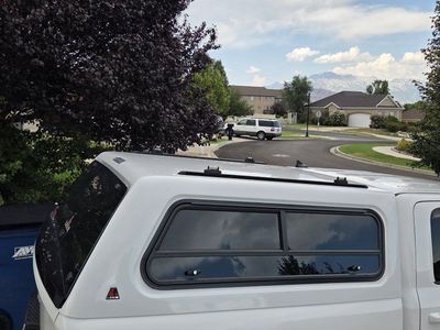 LEER White Fiberglass Truck Shell Topper with Side Windows and Roof Tracks