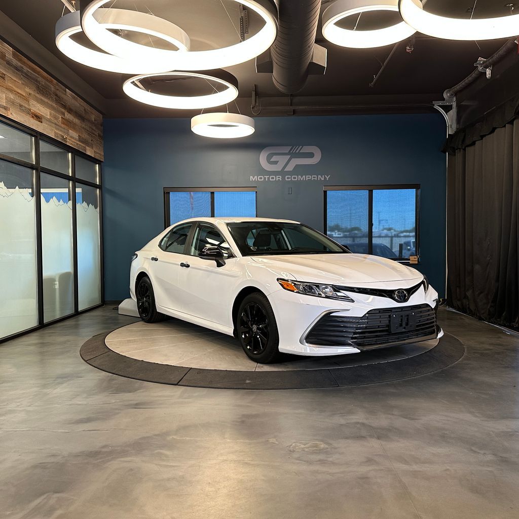 2022 Toyota Camry LE
