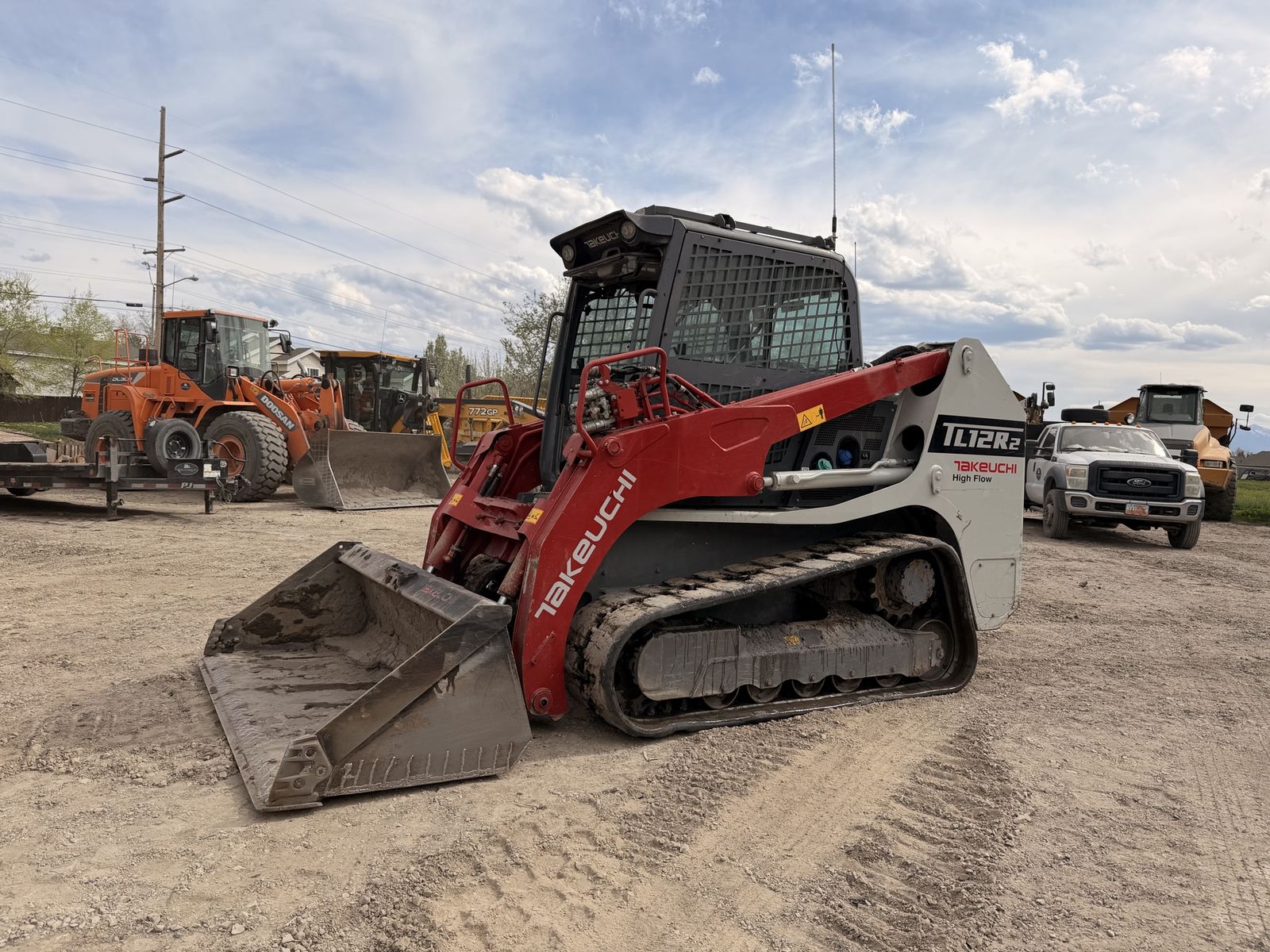 Takeuchi TL12R-2