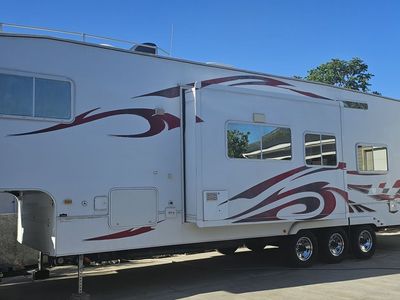 2008 Weekend Warrior LED 3505 5th Wheel Toy Hauler