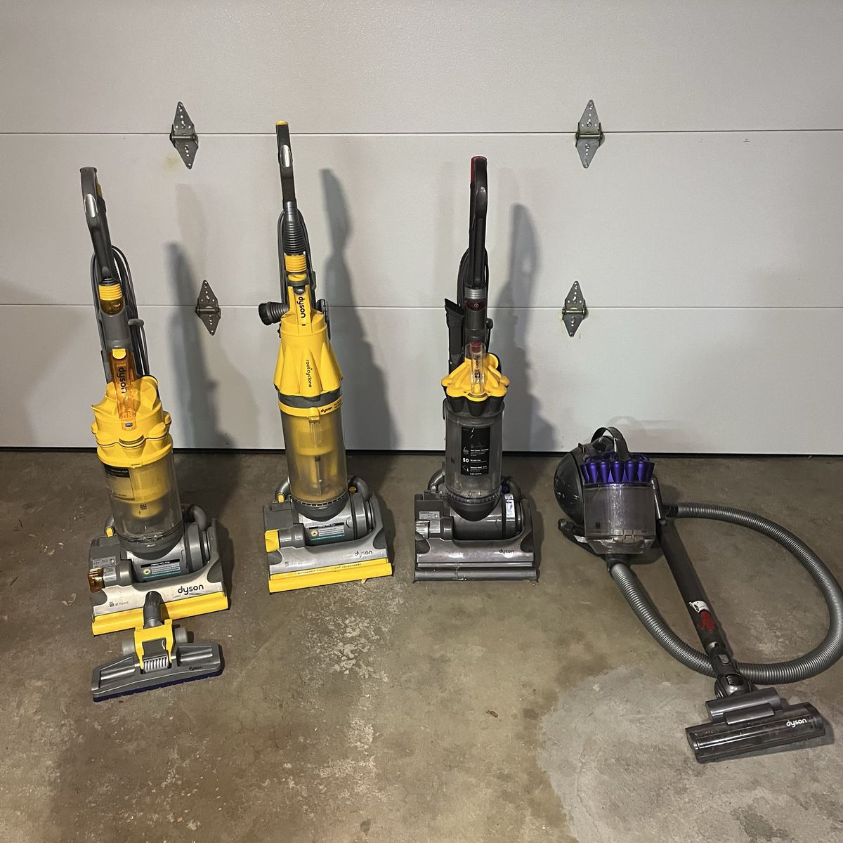 Dyson Vacuums - Lot of 4 - MUST TAKE ALL