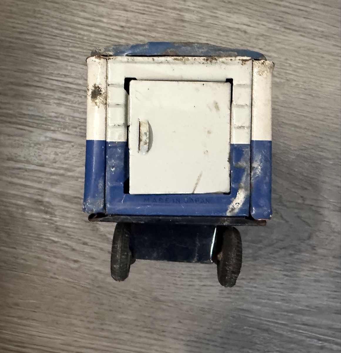 Main image 16