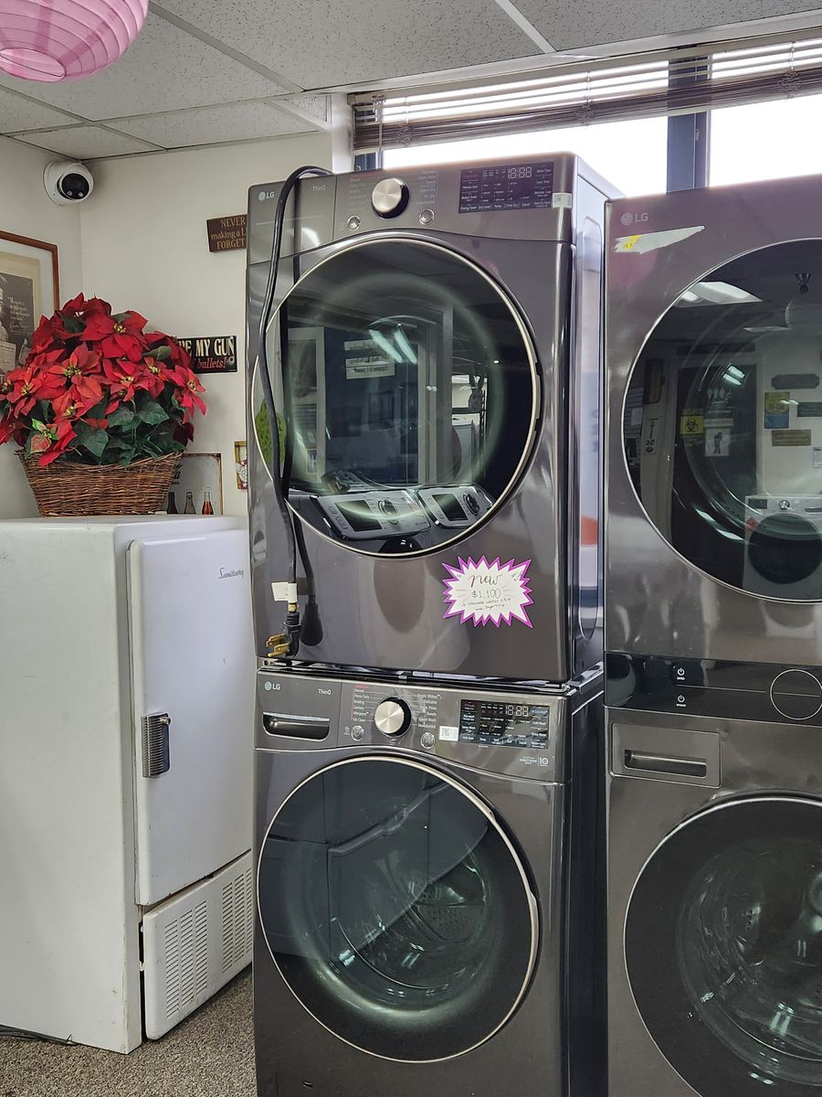 BEAUTIFUL BRAND NEW! LG STACKABLE WASHER AND ELECTRIC DRYER