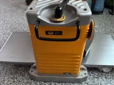 DeWalt DW734 12-1/2” Thickness Planer – Includes Extra Blade Set