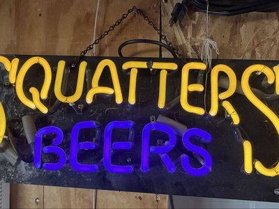 Vintage squatters beer neon sign