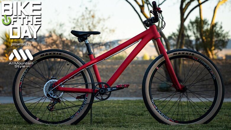 2021 Santa Cruz Jackal DJ Dream Build i9 Hope SRAM