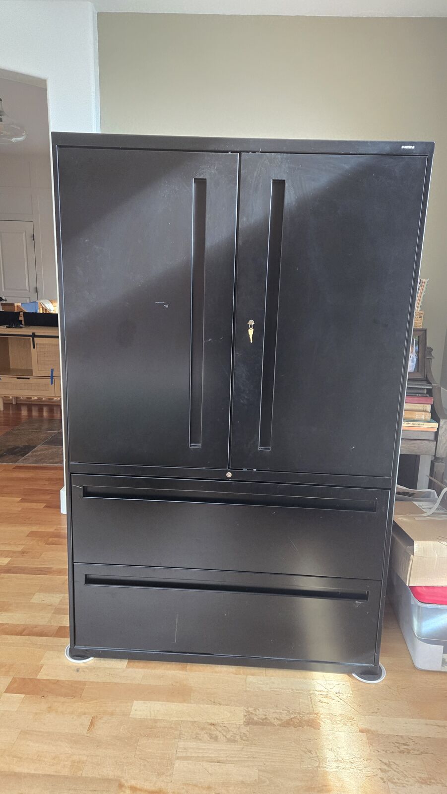 HON 800 Series Storage Cabinet
