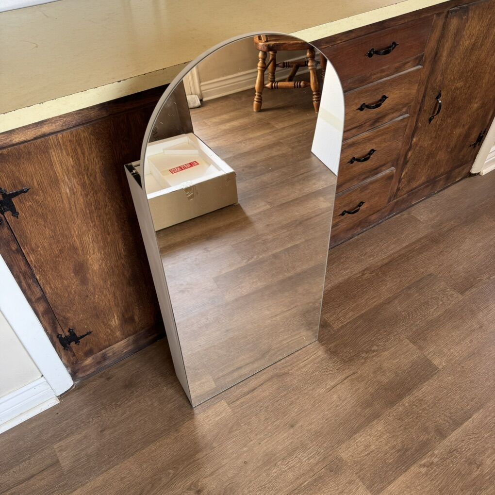 New Rounded Mirror Recessed Medicine Cabinet