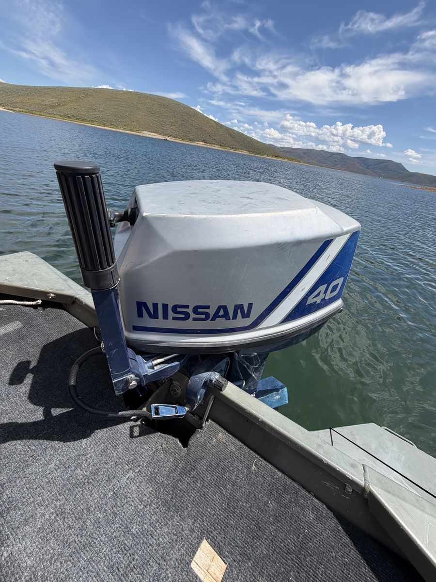 Nissan 40HP, 2 stroke Outboard Boat Motor