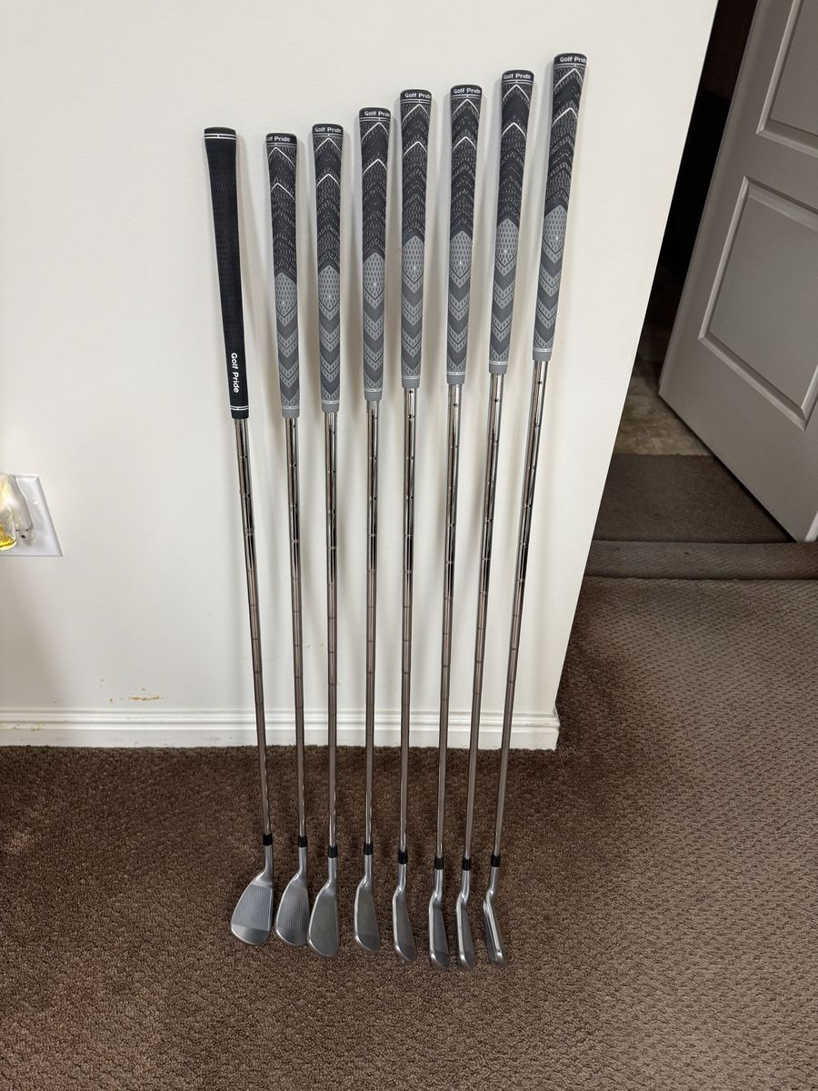 Ping I210 Black dot Irons