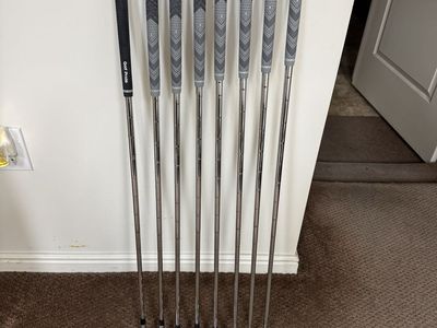 Ping I210 Black dot Irons