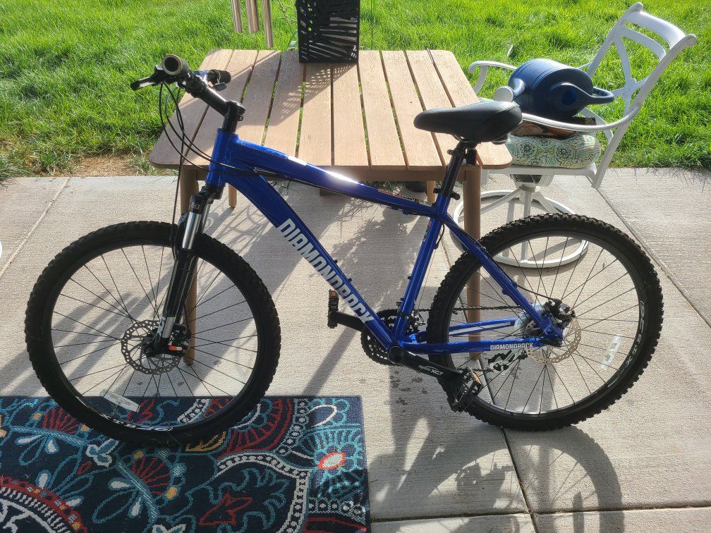 Diamondback response xe Mountain bike