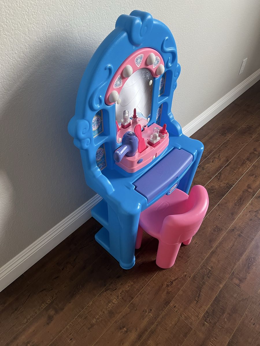 Little Tikes Vanity