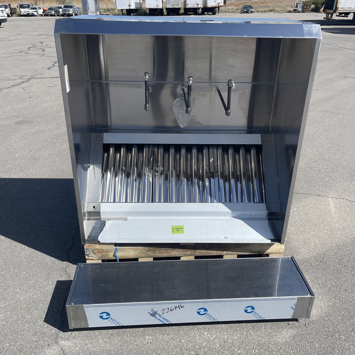 NORTH AMERICAN KITCHEN SOLUTIONS Commercial Kitchen Exhaust Hood Stainless Steel TX226146