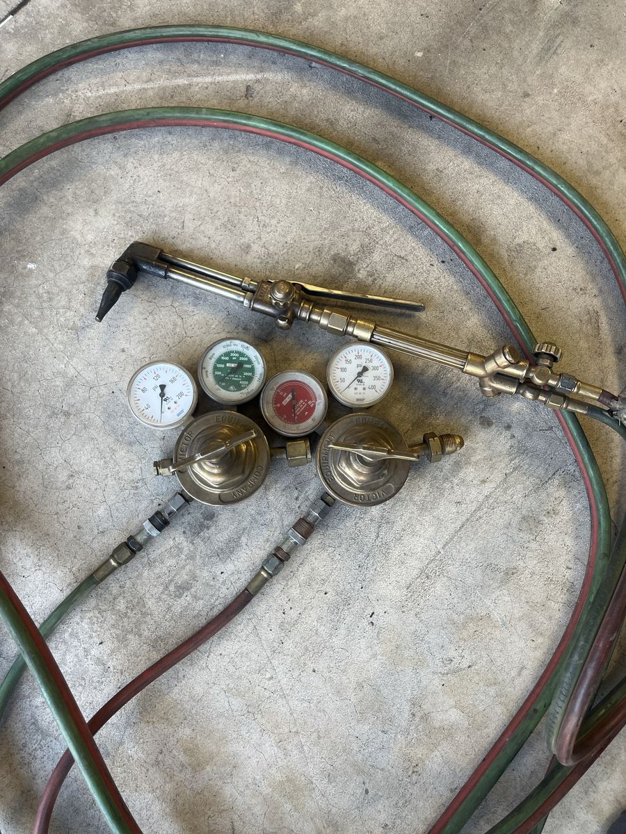 Victor Oxy-Acetylene Welding Torch Setup with Regulators, Hoses & Accessories