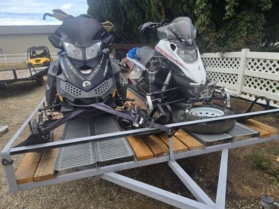 2011 Summit 700, 2008 Yamaha Nytro 1100, 8x10 Single Axles Trailer