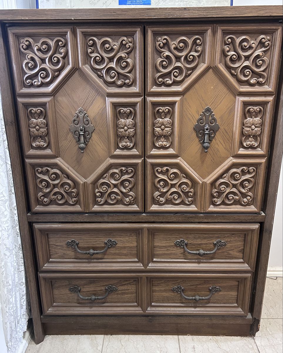 Tall Dresser Ornate French Provincial 2 Drawers & 2 Shelves Excellent Condition