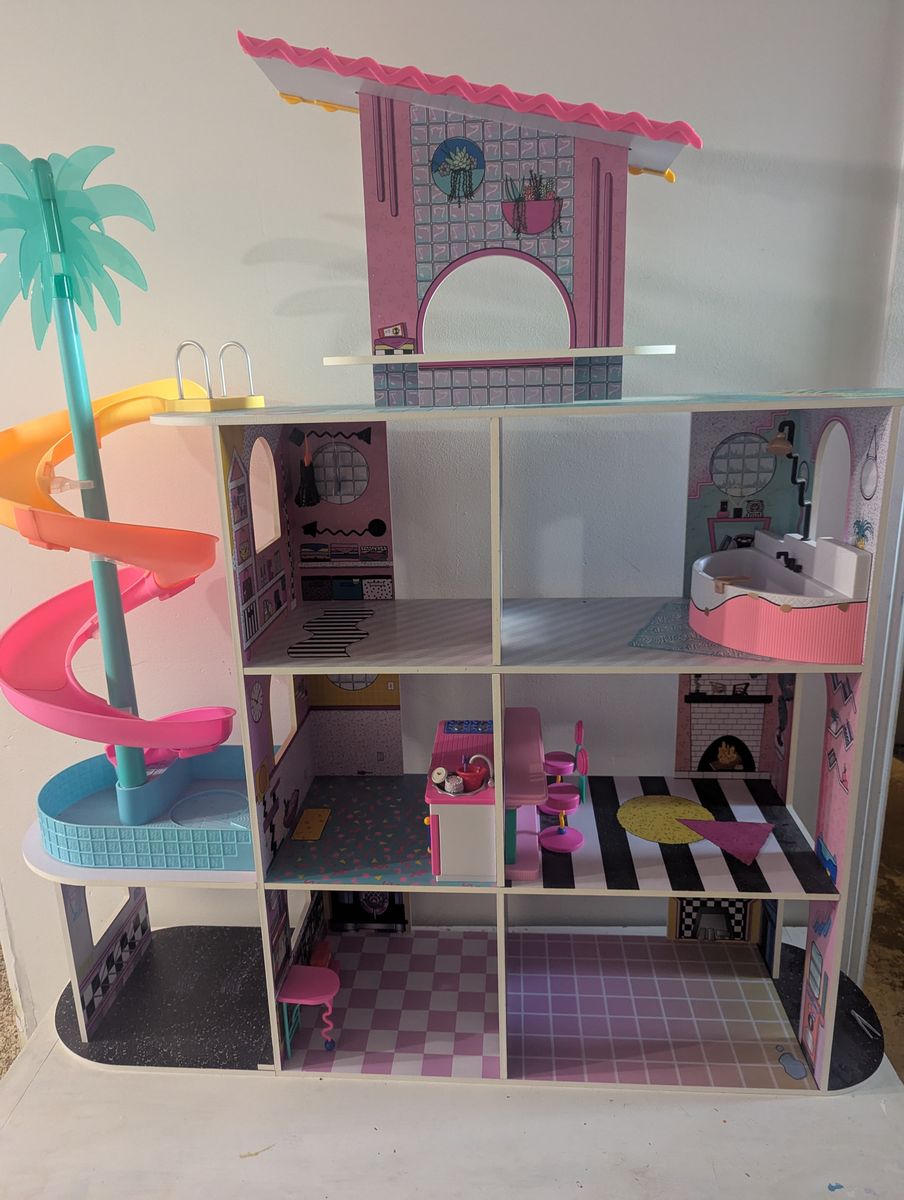 LOL Surprise Dollhouse