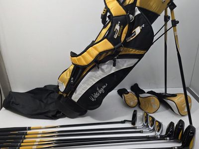 Walter Hagen Series III Jr. Junior Golf Club Set w/ Bag, RH, Driver, Hybrid, Irons, Putter